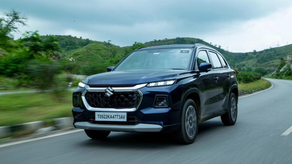 maruti-grand-vitara-facelift-cng Maruti Suzuki Grand Vitara Facelift CNG SUV का फ्रंट और साइड डिजाइनट लुक और अपडेटेड क्रॉसओवर डिजाइन